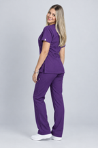 Uniforme violeta - espalda